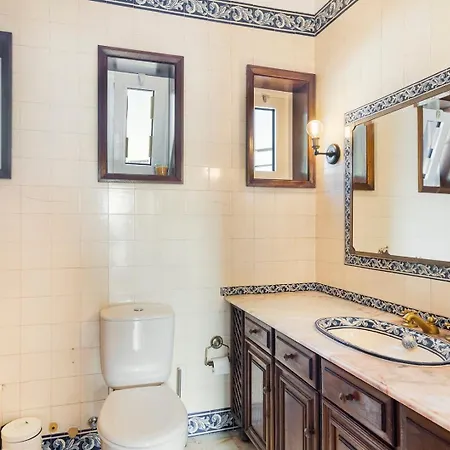 Pensjonat Classic Coastal Bliss In 4*