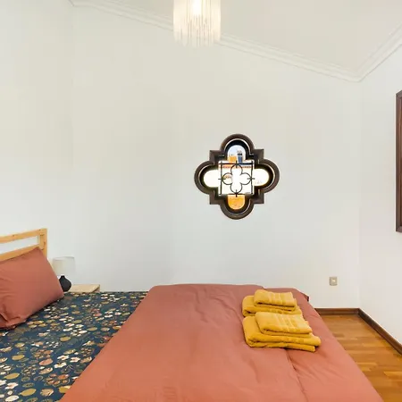 Classic Coastal Bliss In Affittacamere Viana do Castelo